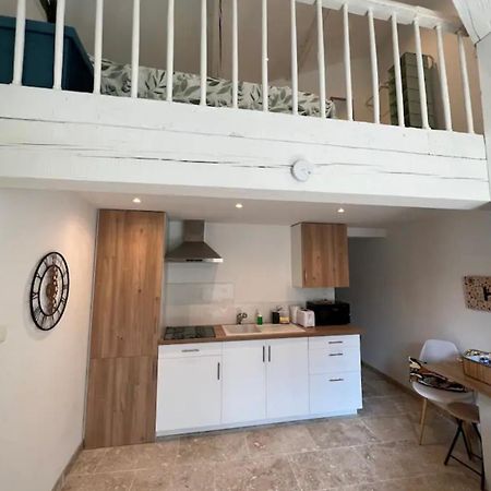 Duplex A 2 Pas De La Vielle Ville D 亞維農 外观 照片