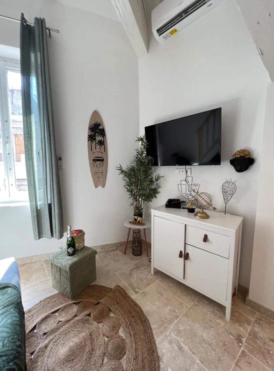 Duplex A 2 Pas De La Vielle Ville D 亞維農 外观 照片