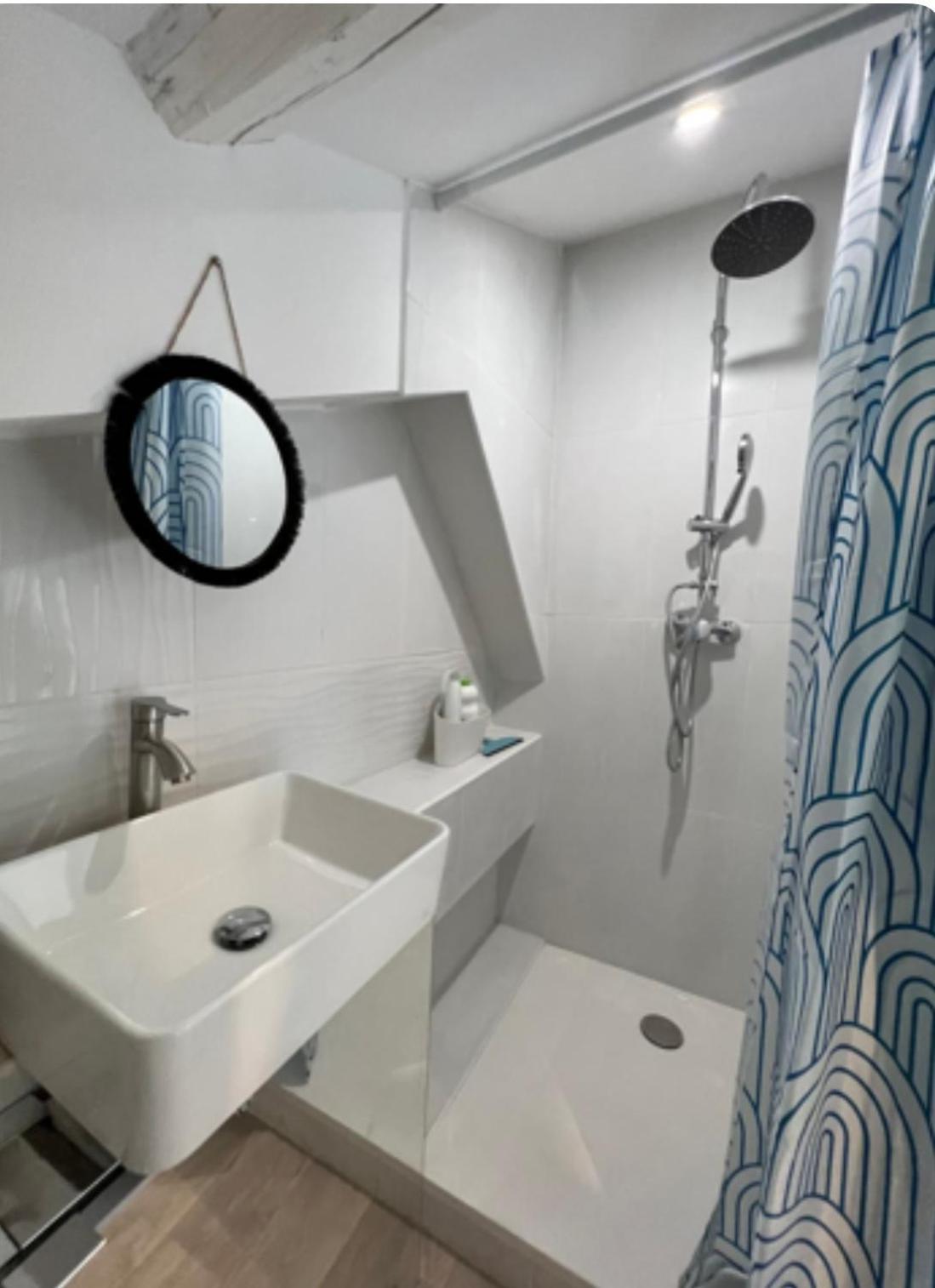 Duplex A 2 Pas De La Vielle Ville D 亞維農 外观 照片