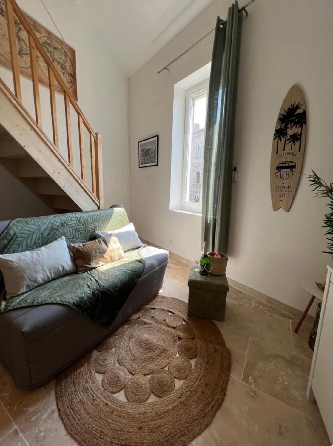Duplex A 2 Pas De La Vielle Ville D 亞維農 外观 照片